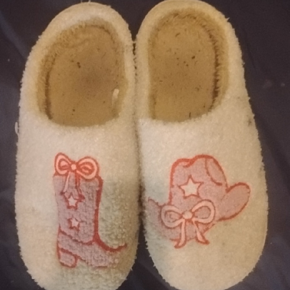 Cozy White Slippers with Pink Western Design